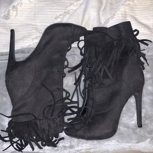 BNWT Peep Toe Heeled Fringe Booties- Lace Up. Size 8.